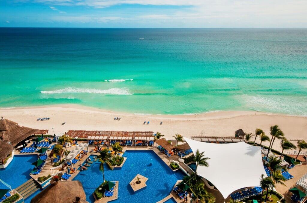 Best Cheap All-Inclusive in Cancun: Royal Solaris Cancun -  Family-Oriented Affordable Luxury