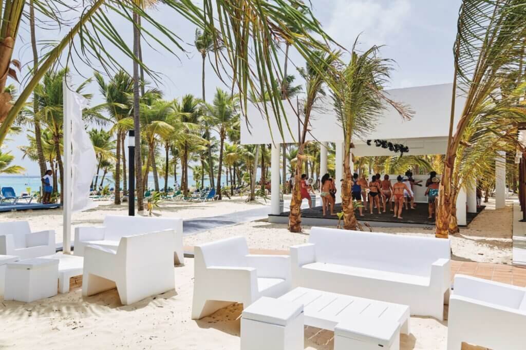 Affordable All-Inclusive Resorts : Riu Bambu, Punta Cana