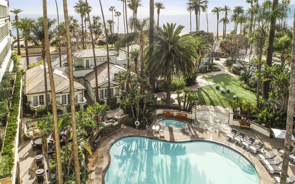 Best Pet-Friendly Hotels in Los Angeles: Fairmont Miramar Hotel & Bungalows