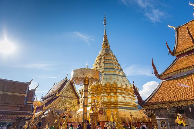 chiang-mai-old-city-temples-budget-travel